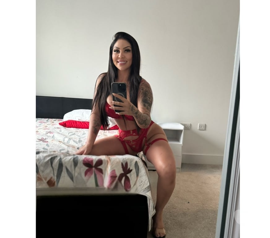 Escorts North London North Finchley - North London - Photos for 🇧🇷 Sara Brazilian Queen 🇧🇷 New In 🔥