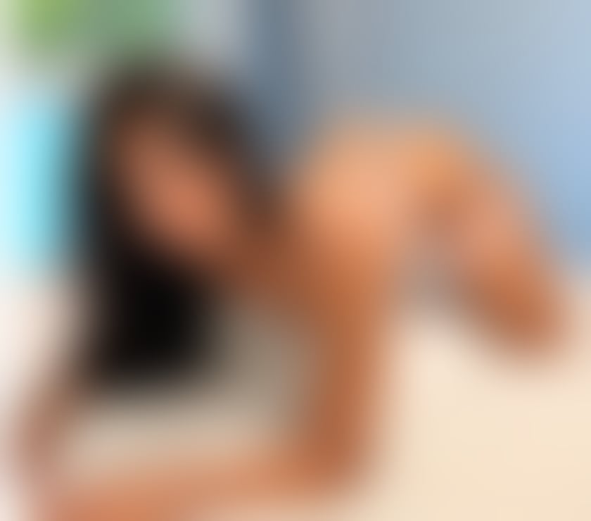 Clapham Junction Station - South West London — Melissa Horny Party Girl 💖🌈🇧🇷🥳