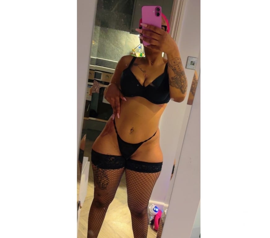 Escorts South East London Croydon - Photos for Tatiie Da Baddie with the Best OWO