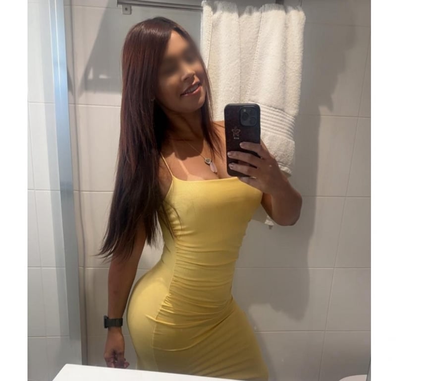 Escorts North West London Rayners Lane - North West London - Photos for 👅😋Dominatrix hot tongue sculptural body