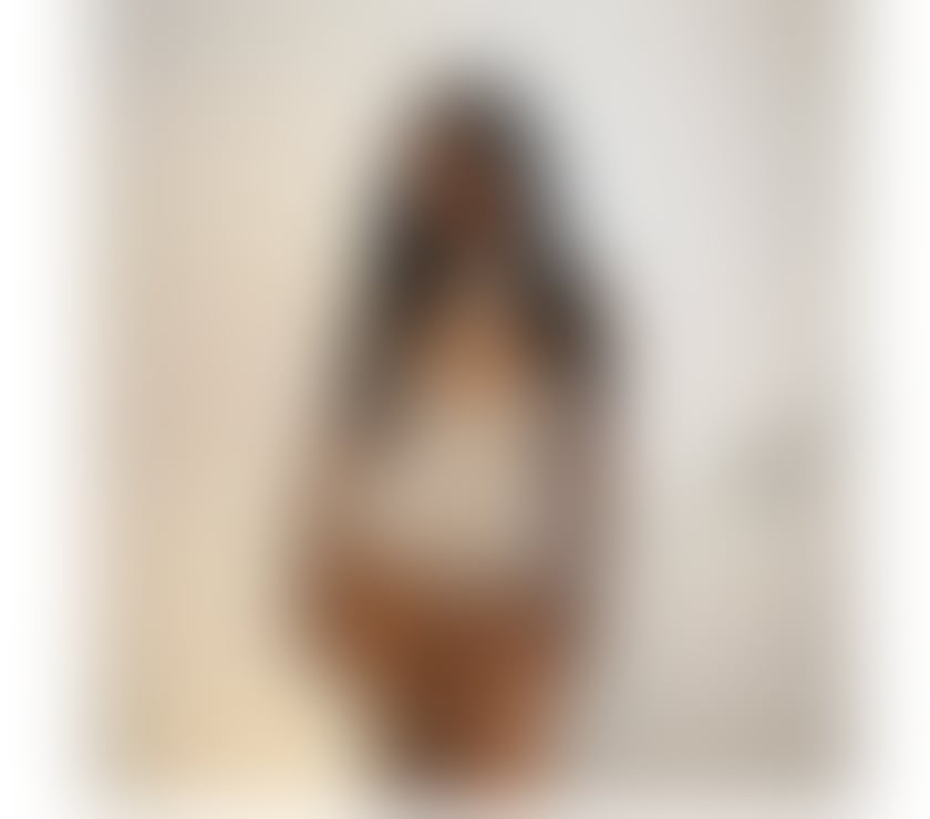 Escorts South West London Battersea - South West London - Photos for 💋 Gorgeous Party Girl ,Fun, Flirty & Unforgettable 🥂