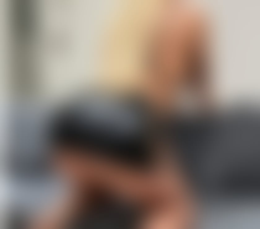 Escorts Buckinghamshire Milton Keynes - Photos for Cleo hot massage
