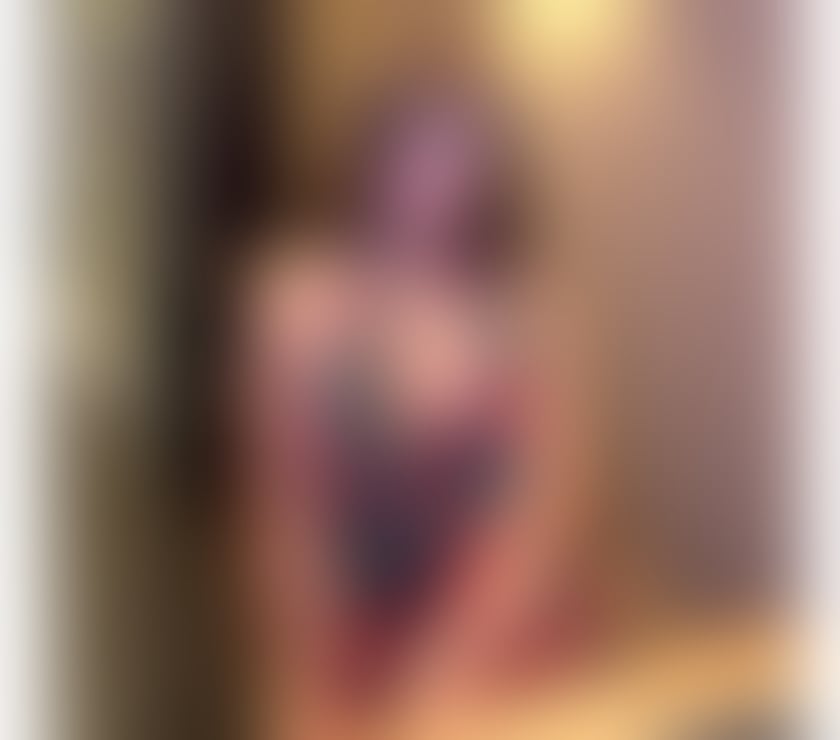 Trans Escorts East London Canary Wharf - DLR Station - East London - Photos for Beautiful Thai Ts in Town