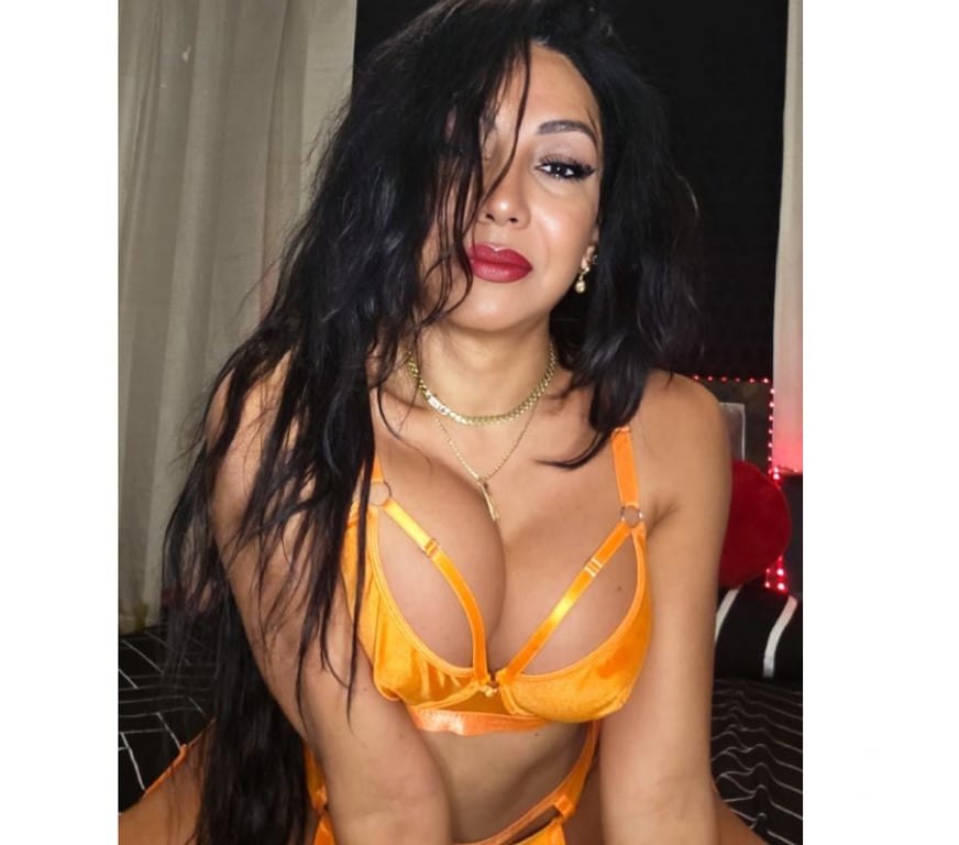 Escorts Essex Chelmsford - Photos for 🔥🔥MILF TRANSEXUAL WOMAN CLARISSA👅🔥🔥