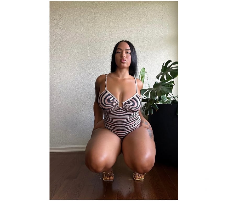 Escorts South West London Norbury - South West London - Photos for Baddest🐩 Latín Hottie 🔥🍑 first time around🔥