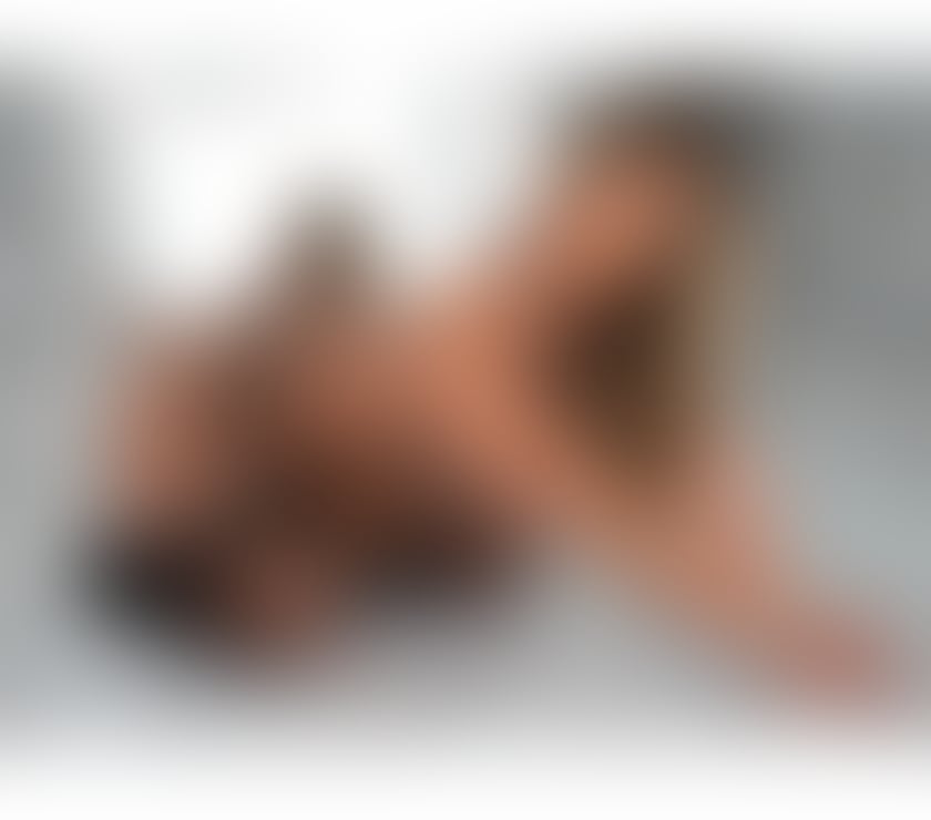 Escorts West London Acton - West London - Photos for SENSUAL, CHARMING AND JUST RIGHT FOR YOU 💋🔥