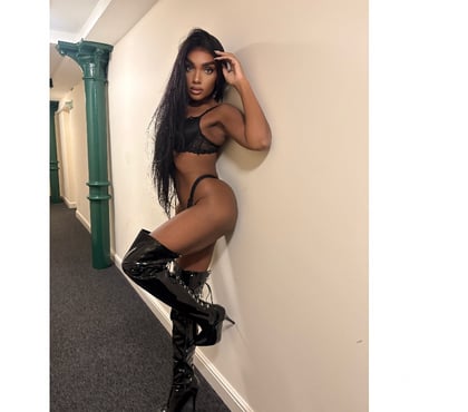 Transsexual Escorts Birmingham City Centre Birmingham - Photos for Samira brazil bbc