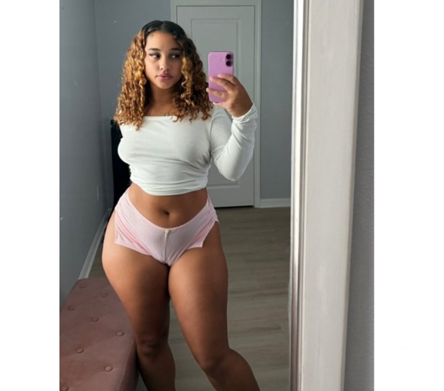Escorts South West London Merton - Photos for ✨ 🍑 GUARANTEED PLEASURE 💋 VENEZUELAN 🇻🇪