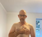 Cranleigh - Waverley — Bi curious guy wants to explore his bi side