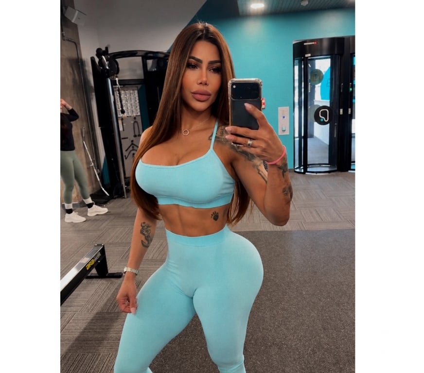 Escorts West London West Kensington Station - West London - Photos for JULIA BODYBUILDING BIG ASS🍑💪🏽🔥