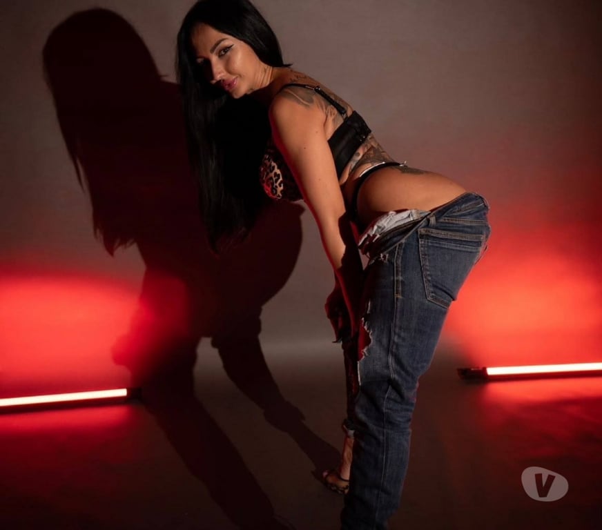 Escorts West London Hammersmith - West London - Photos for Feminine, Elegant&Dominant woman