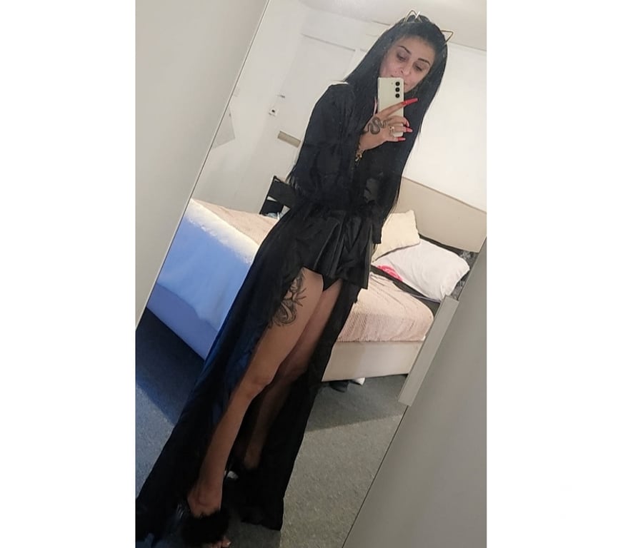 Escorts Essex Thurrock - Essex - Photos for Hi I'm Cristina... it's nice to meet you!