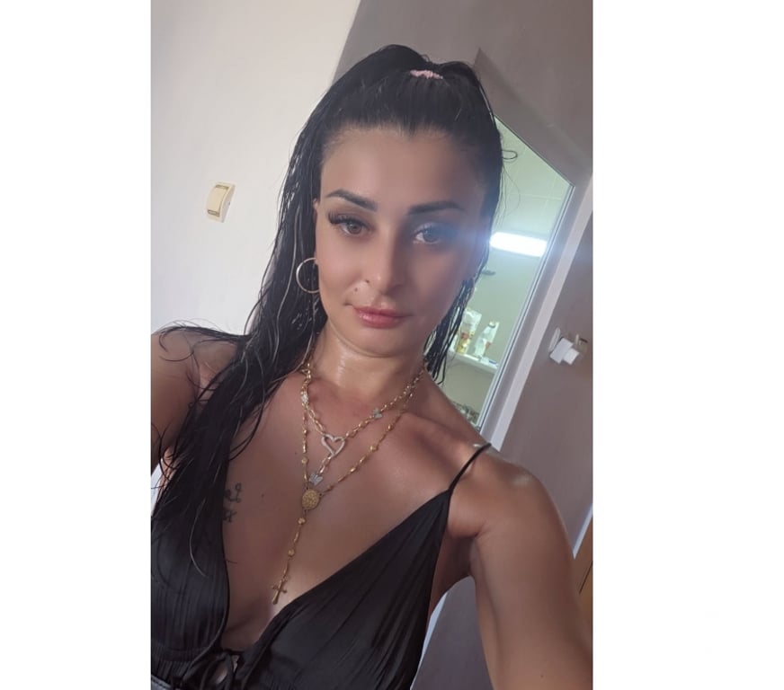 Escorts Essex Thurrock - Essex - Photos for Hi I'm Cristina... it's nice to meet you!