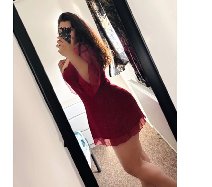 Escorts South West London Tooting Broadway - South West London - Photos for New naughty curvy brunette💕