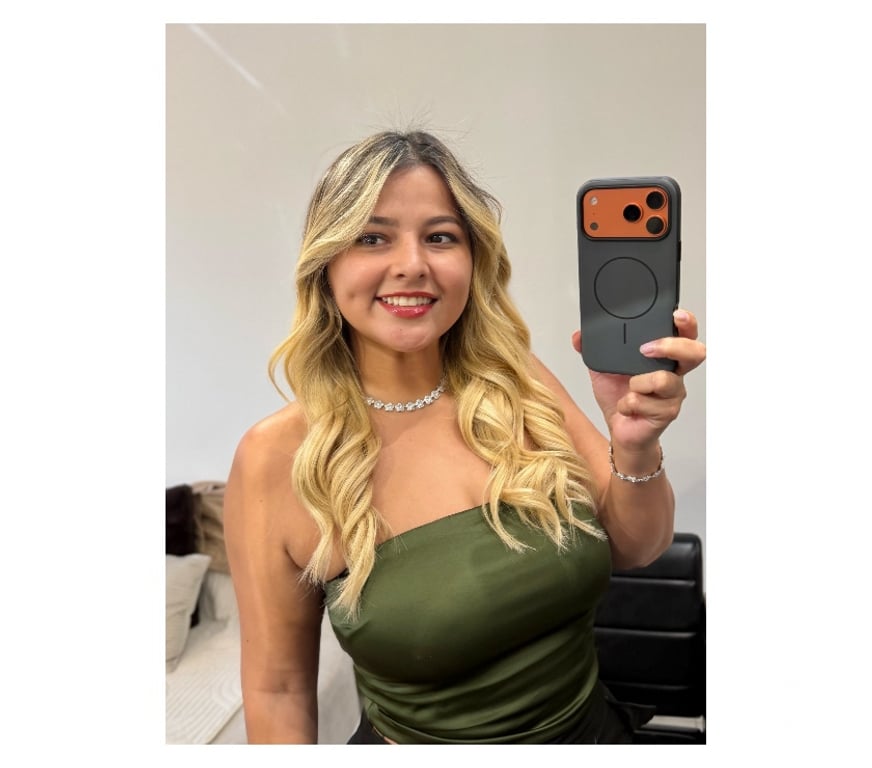 Escorts North London Edmonton - North London - Photos for 🇧🇷BUSTY BRAZILIAN 🇧🇷🔝PARTYGIRL🔝