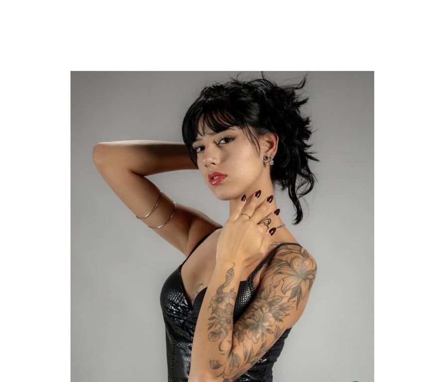 Escorts Glasgow Glasgow City Centre - Glasgow - Photos for Anna is very young. New in town. 👄🇧🇷