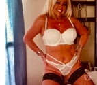 Sexy Milf AAgnetta Lilly