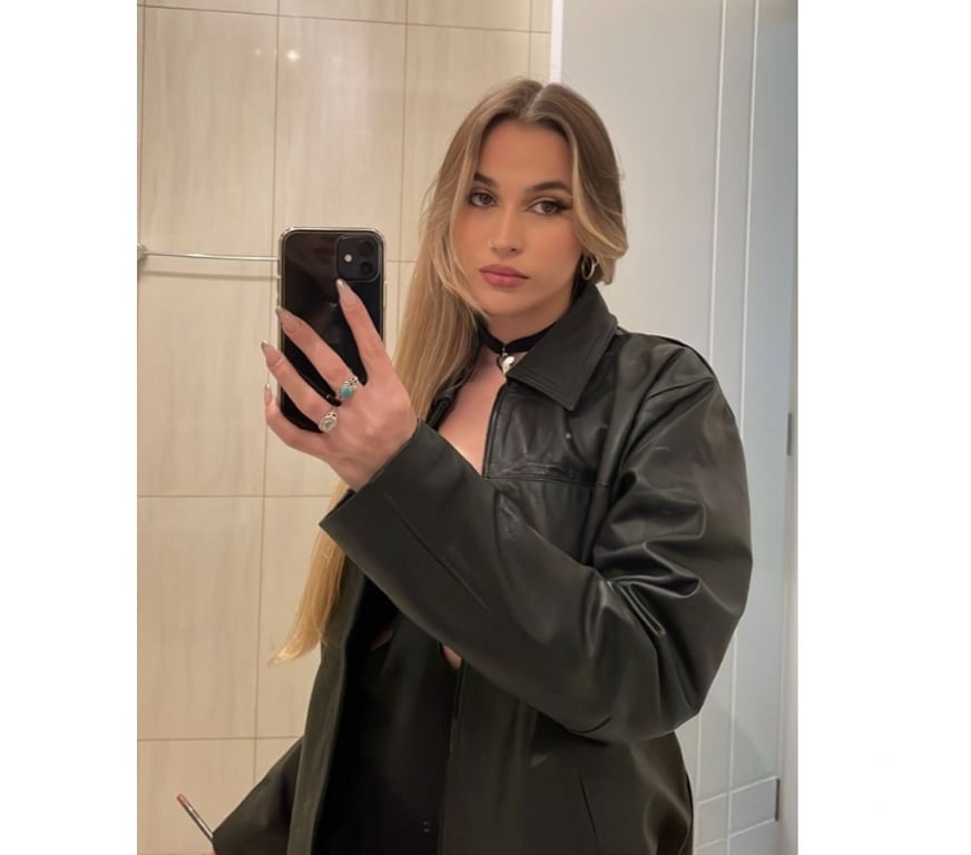 Escorts South West London Battersea - South West London - Photos for MIA HOT 🔥 GFE💥 PARTY💥 NAUGHTY💥