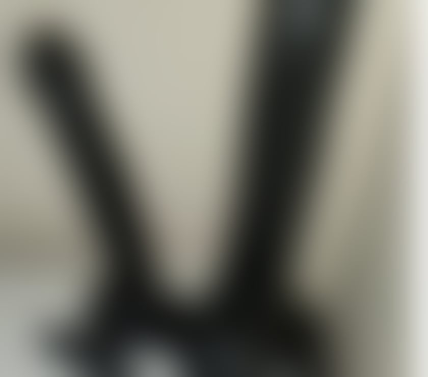 Escorts Inverclyde Greenock - Inverclyde - Photos for Allure K Busty Elegant Mature Lady