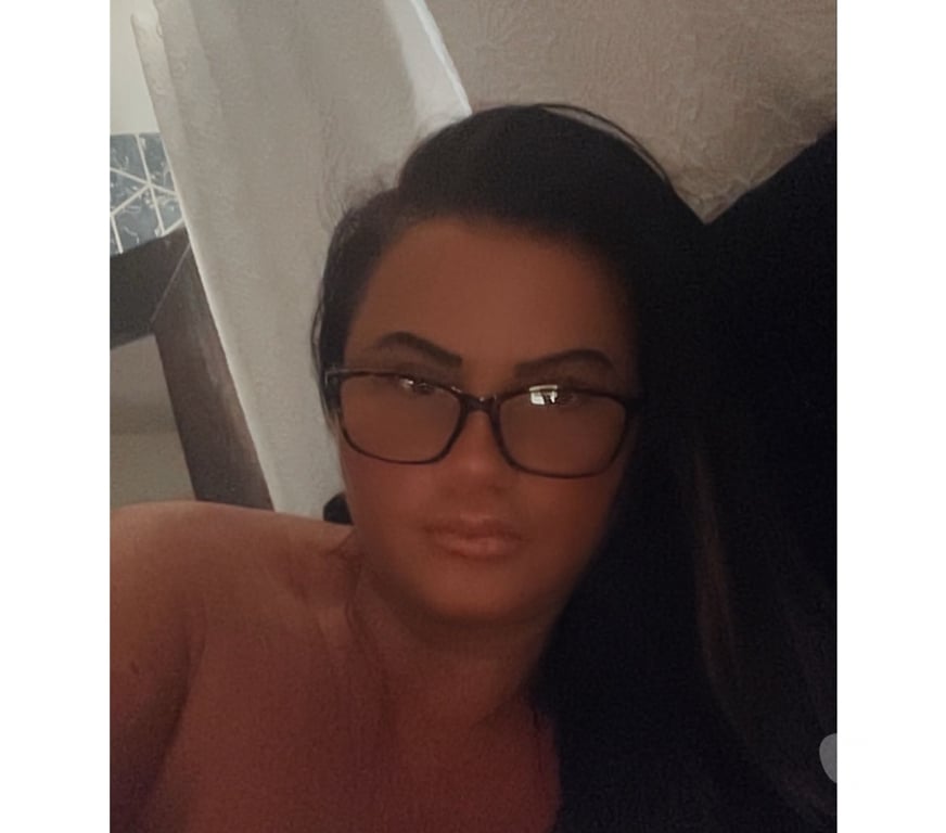 Escorts Staffordshire Stoke-on-Trent - Photos for Naughty milf jade
