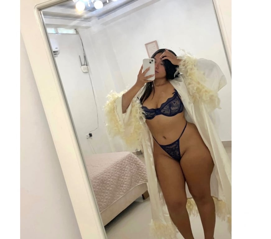 Escorts Staffordshire Stoke-on-Trent - Photos for 🇨🇴🩷Melissa sexy🇨🇴🩷