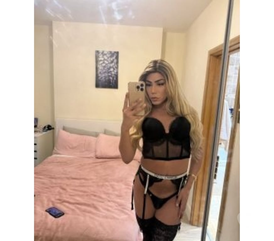 Trans Escorts North Northamptonshire Wellingborough - North Northamptonshire - Photos for My name is Loret I'm 29 years old, I'm Brazilian