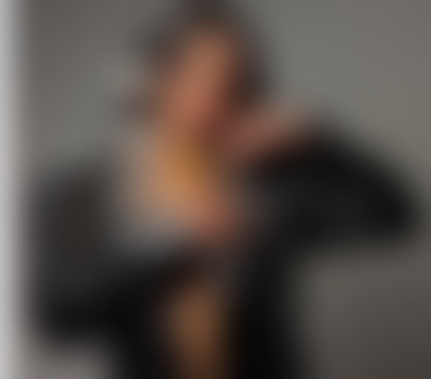 Escorts South East London Kennington - South East London - Photos for Hiara ✨ Party ✨ Brazillian