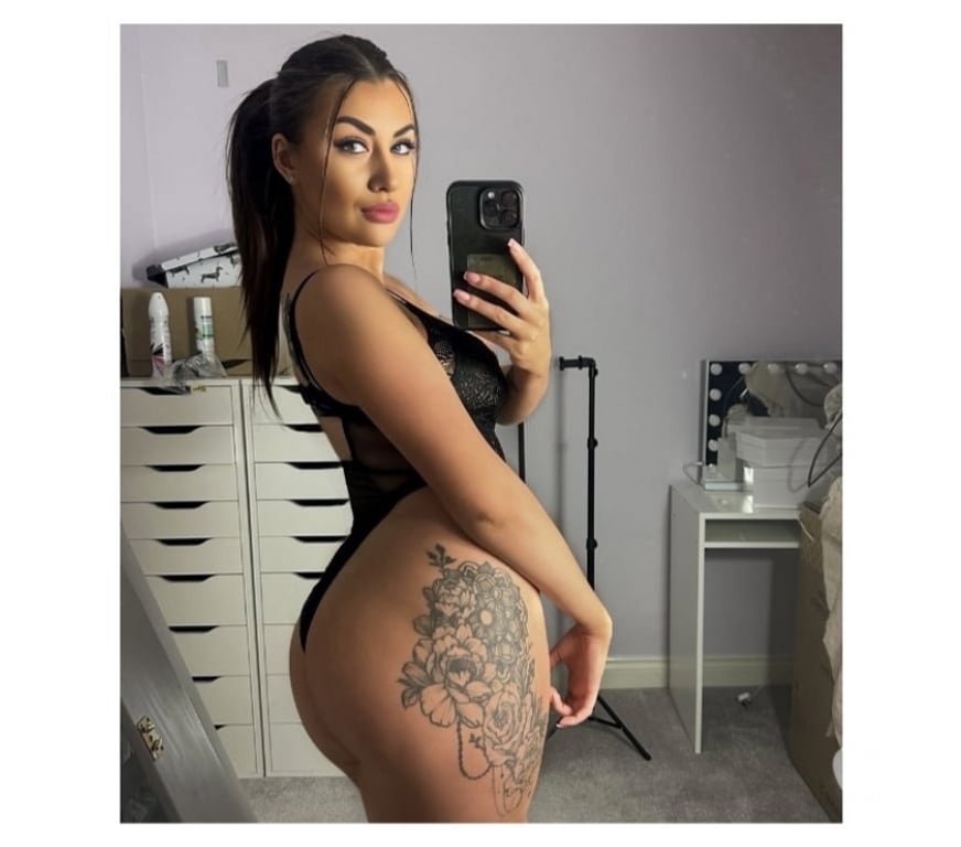 Escorts Tyne and Wear Sunderland - Photos for ⚜️AIDA, FATĂ SEXY DE PETRECERE ⚜️