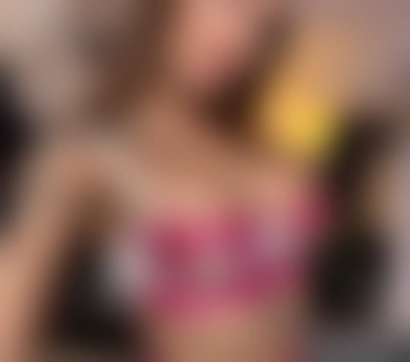 Escorts Surrey Guildford - Photos for Novaria is here! text me now
