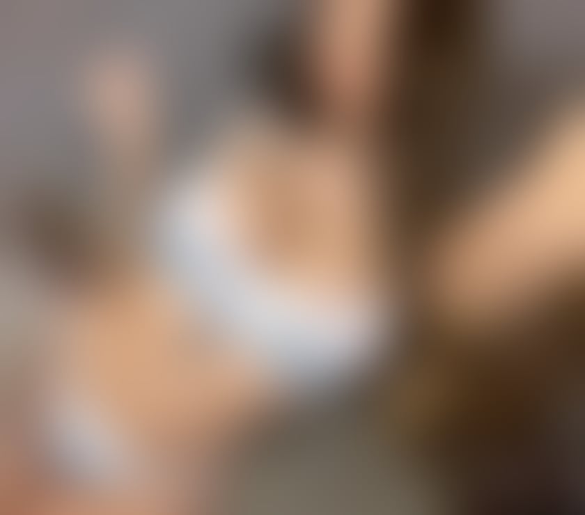 Escorts Surrey Guildford - Photos for Novaria is here! text me now