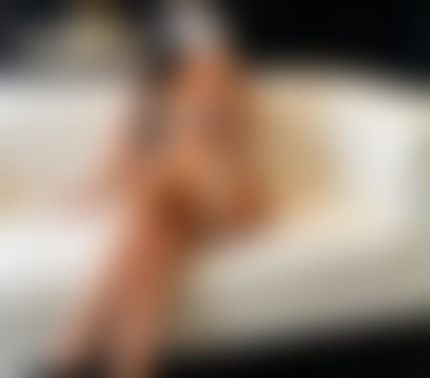 Escorts and Massages Oldham Town Centre Oldham - Photos for ONLY OUTCALL❤️❤️PARTY GIRL💜💜