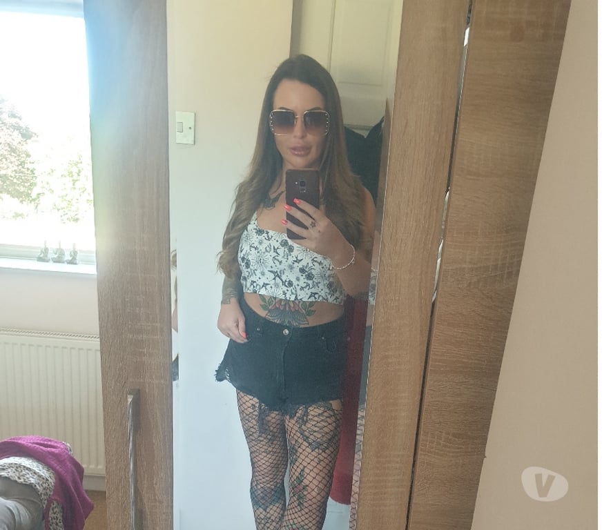 Escorts West Midlands Dudley - Photos for English TATTOOED HOLLY