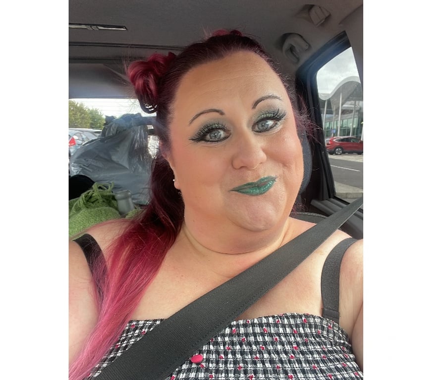 Escorts Somerset Ilchester - Somerset - Photos for British SSBBW - Curvy, Confident & Very Naughty