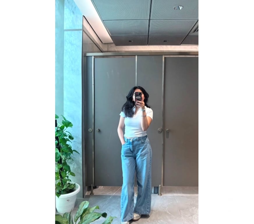 Escorts South East London Abbey Wood - South East London - Photos for I'm indian girl available at Abbey wood
