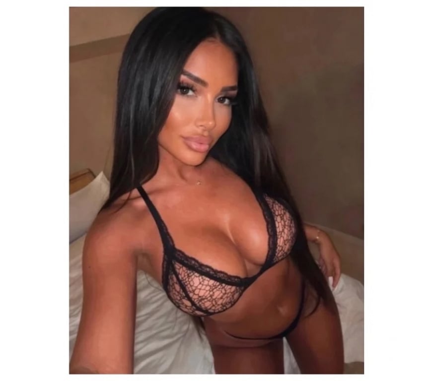Escorts West Sussex Mid Sussex - Photos for Sexy Ellie 🍑Best Sloppy BJ❤️OwO-Fkiss❤️