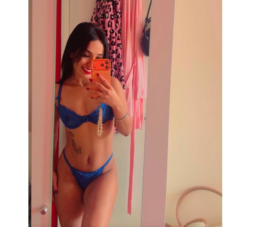 Escorts Buckinghamshire High Wycombe - Buckinghamshire - Photos for Annita 🏙️ Last day in the city. 👠🍑🇧🇷15 40