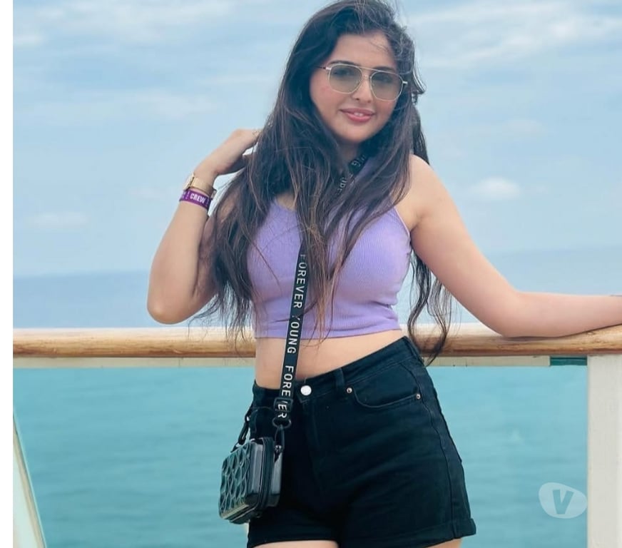 Escorts West Midlands Wolverhampton - Photos for Hot indian party girl available in your town 🥳