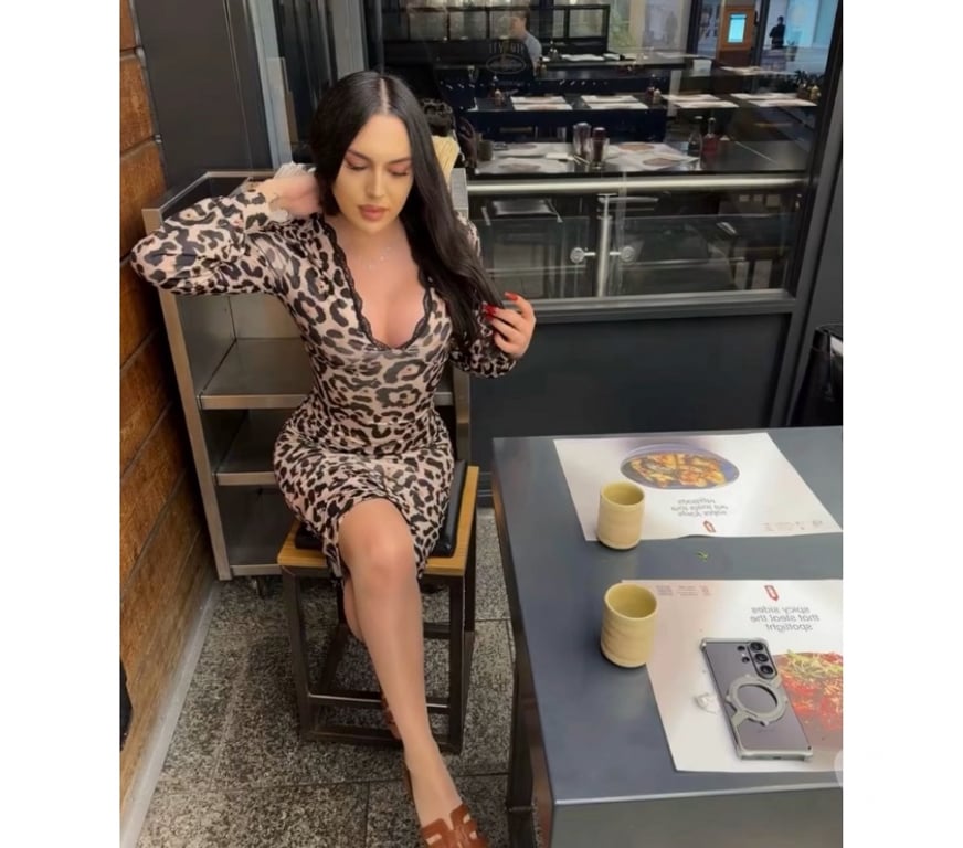 Trans Escorts West London Hillingdon - Photos for Feminine - Trans - Real Photos