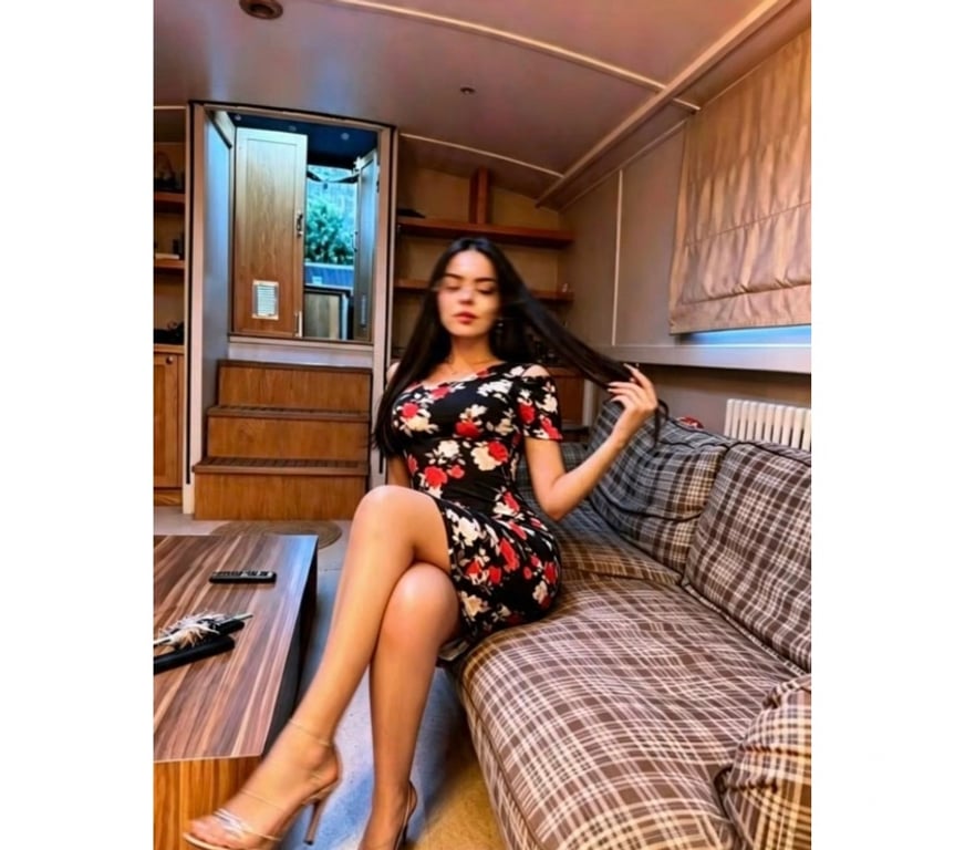 Trans Escorts West London Hillingdon - Photos for Feminine - Trans - Real Photos