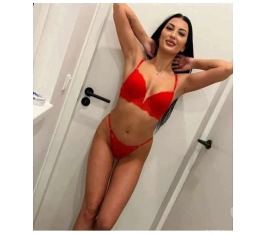 Escorts West Yorkshire Leeds - Photos for ERIKA slim girl party owo 💯real