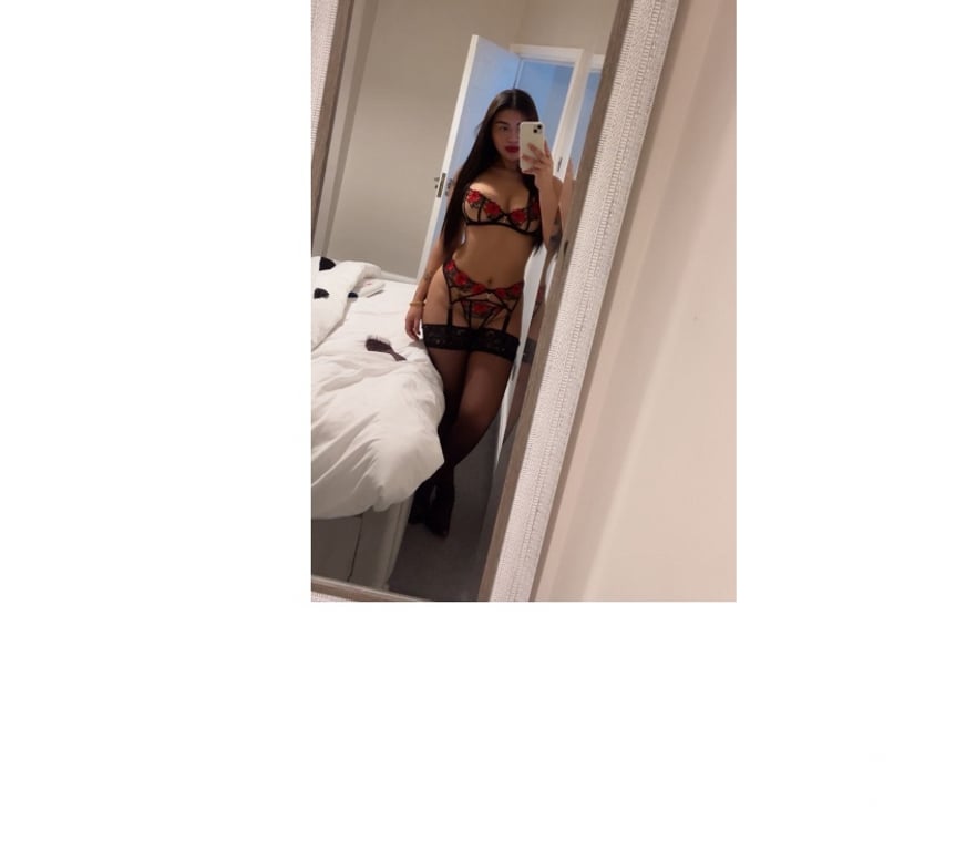 Escorts West London Hillingdon - Photos for BELLA PARTY GIRL 🍾🥂🥳🎉VERY HOT 🇧🇷
