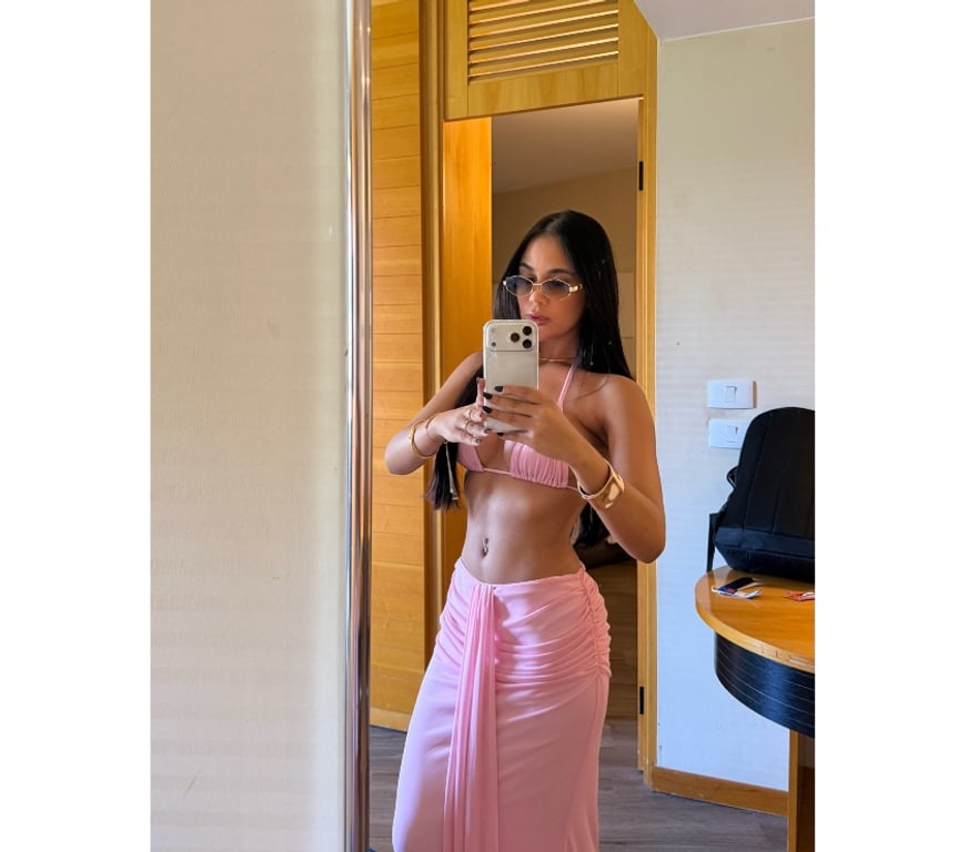 Escorts Swansea - Wales Swansea City Centre - Swansea - Photos for BELLA🌸 REAL 💯% BRAZILIAN🇧🇷🍾 PARTY GIRL