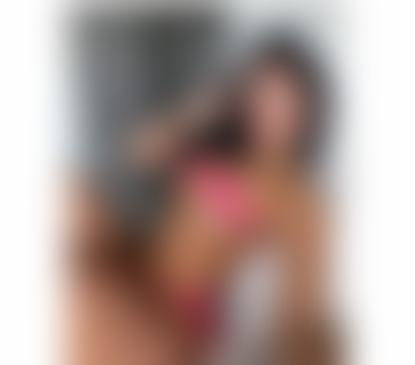 London Gatwick Airport - Crawley — I’m 🆕 in town 😘 marta 😘
