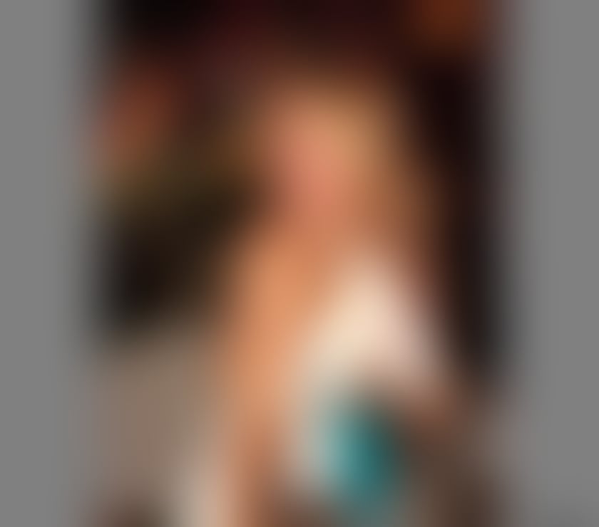 Newcastle City Centre - Newcastle upon Tyne — Genuine female and male couple
