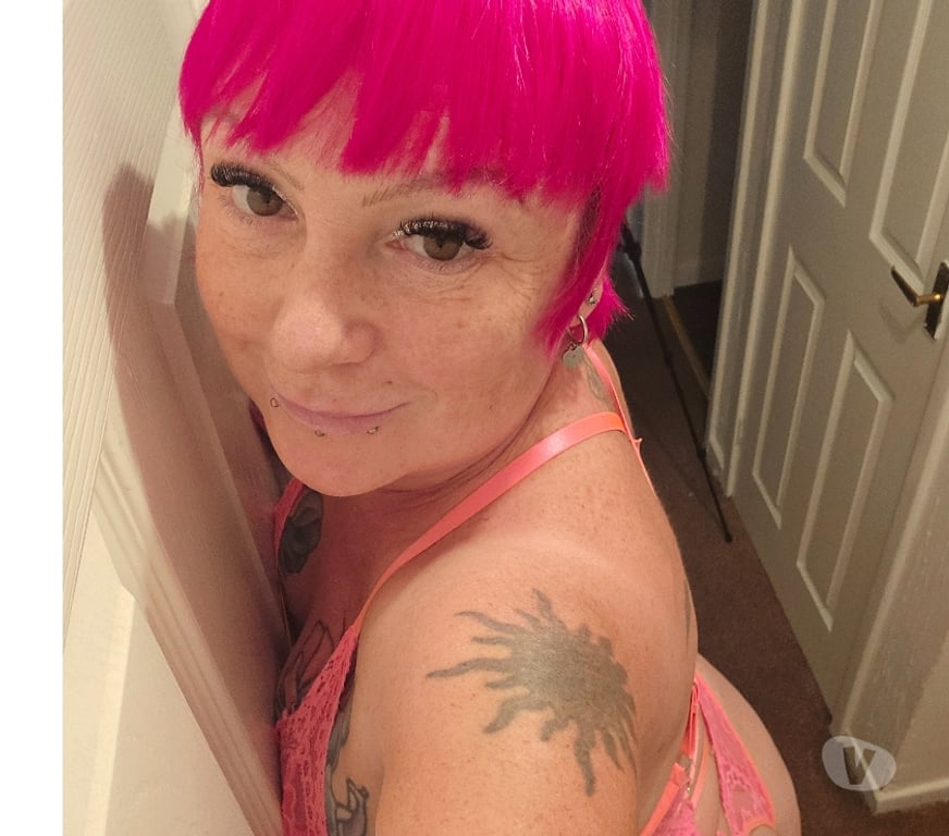 Escorts Tyne and Wear Newcastle upon Tyne - Photos for Tattooed, Curvy, Alternative Look, 52yrs, GFE, OWO, DFK