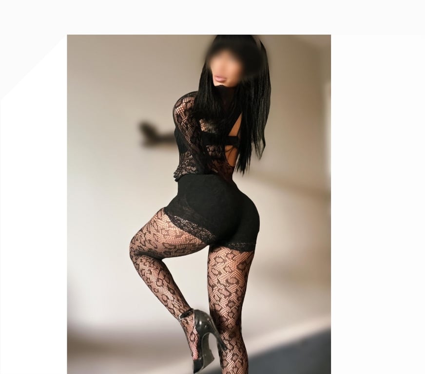 Escorts West London Bayswater - West London - Photos for 🌹💯Petite Chloe 🌹💯