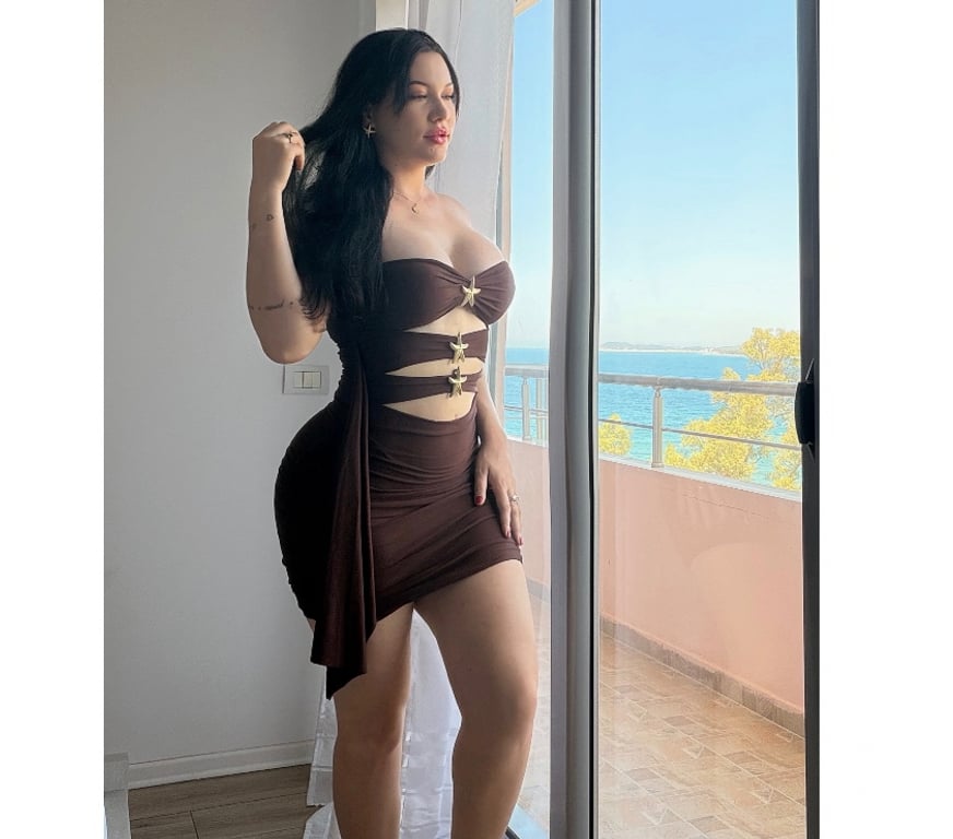 Escorts East London Blackwall - East London - Photos for 🔥Isa Sexy Brazilian🔥 Nice Ass🍑