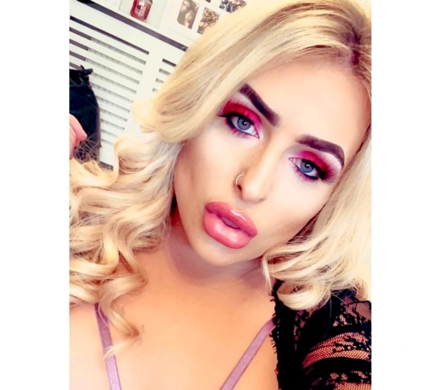 Escorts South Yorkshire Doncaster - Photos for Transgender Megan