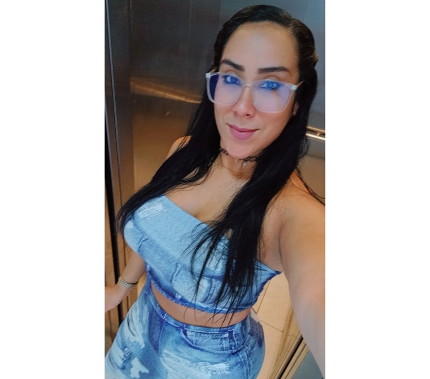Escorts North London Enfield - Photos for Latina queen with beautiful curves and gorgeous legs 👄