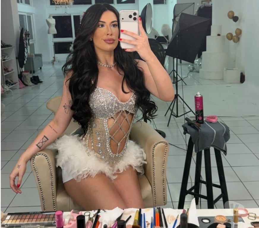 Escorts North West London Euston Square - North West London - Photos for London has just gained a rare secret: Agatha